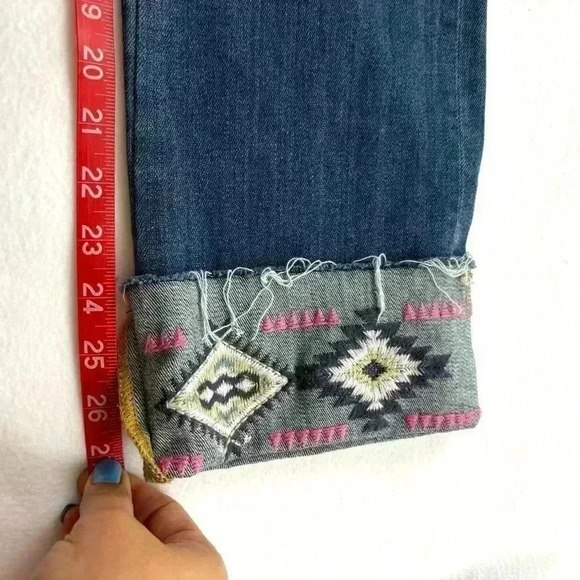 Driftwood Colette Stretch Denim Embroider Cuff Crop Straight Leg Jean Size 30 - Picture 16 of 16